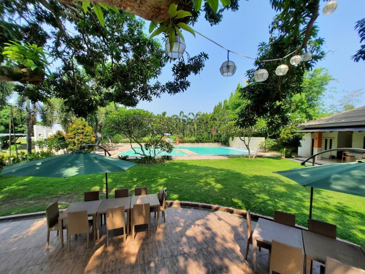 Estancia De Lorenzo Tarlac Экстерьер фото