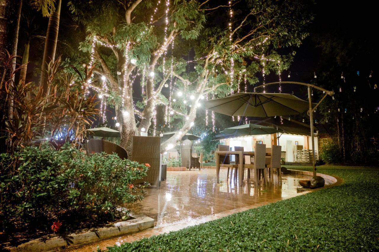 Estancia De Lorenzo Tarlac Экстерьер фото