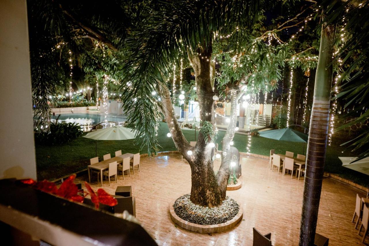 Estancia De Lorenzo Tarlac Экстерьер фото
